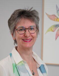 0 DSC0024 DEF2 234x300