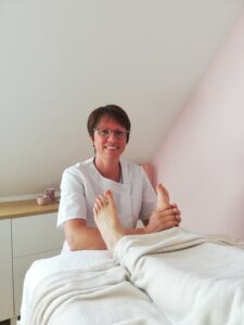 IMG 20220606 182953 225x300